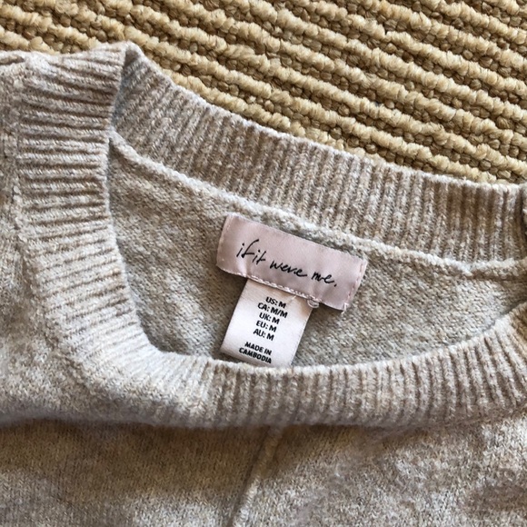 Light Weight Sweater - Picture 2 of 2